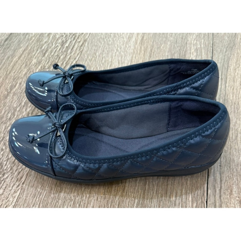 Women's New Easy Spirit Adrina Navy Quilted & Patent Comfort‎ Flats Size 7.5 M